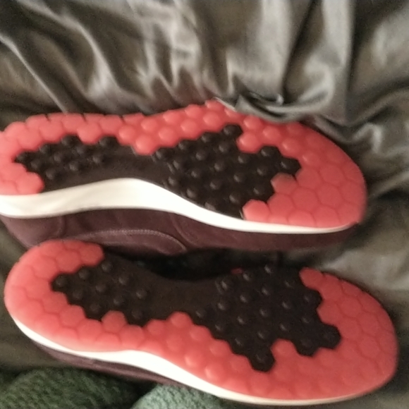 Nike Samples - Picture 4 of 6